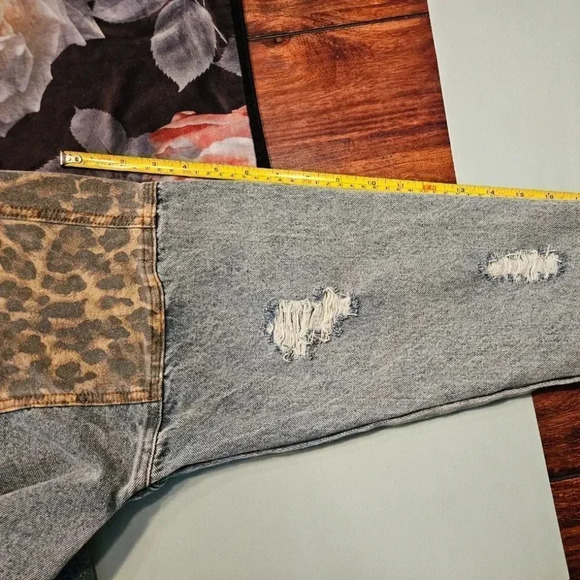 Unique Plus Size Oversized Animal Print Distressed Blue Denim Crop Jacket - NWT - Picture 8 of 14